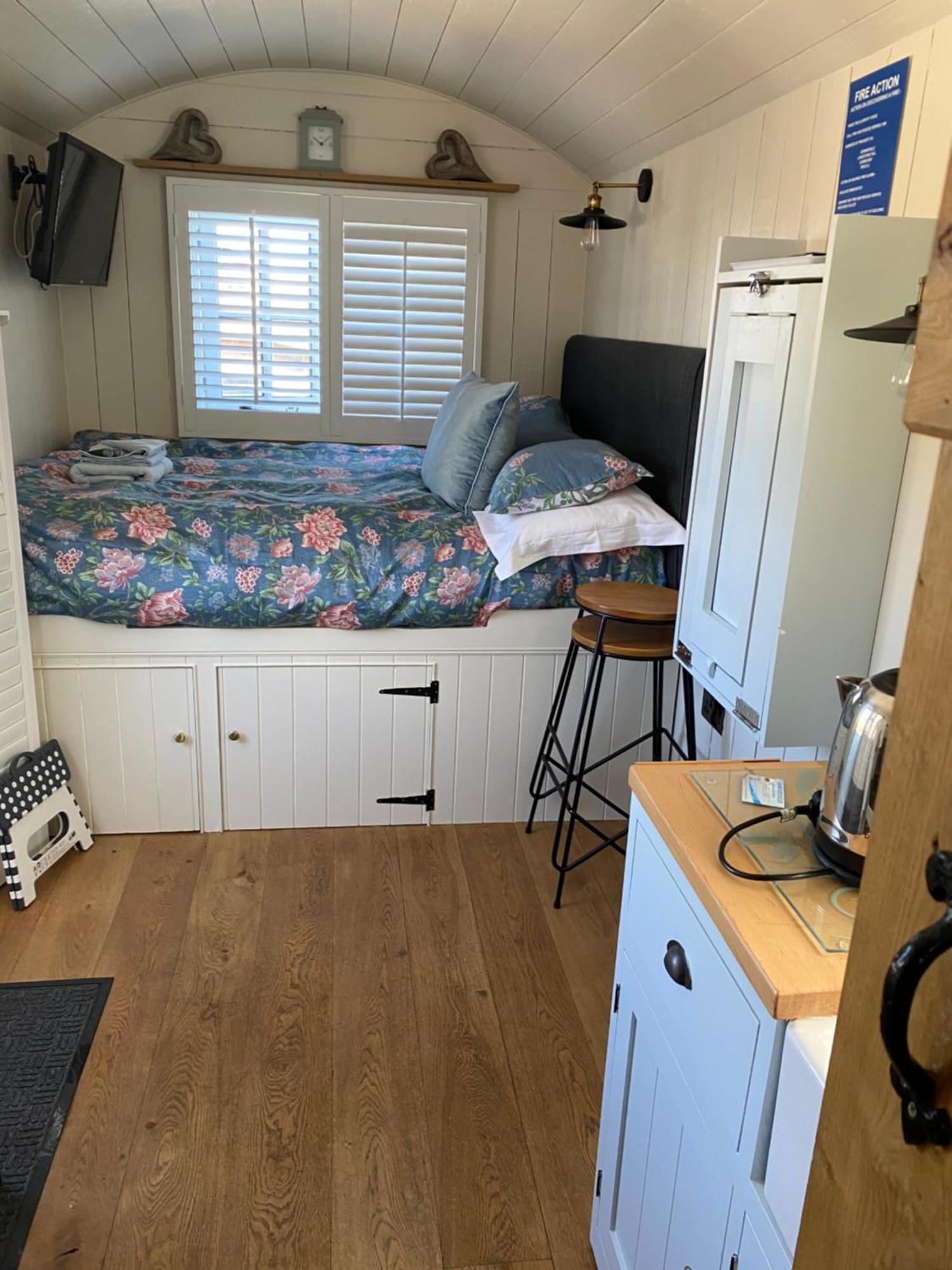 Downsfield 5*